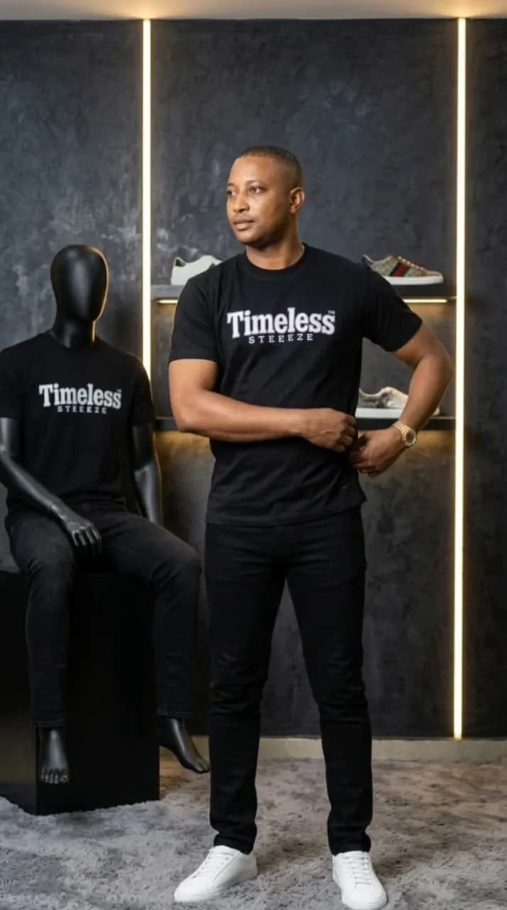 Timeless Steeze Signature Black T-Shirt