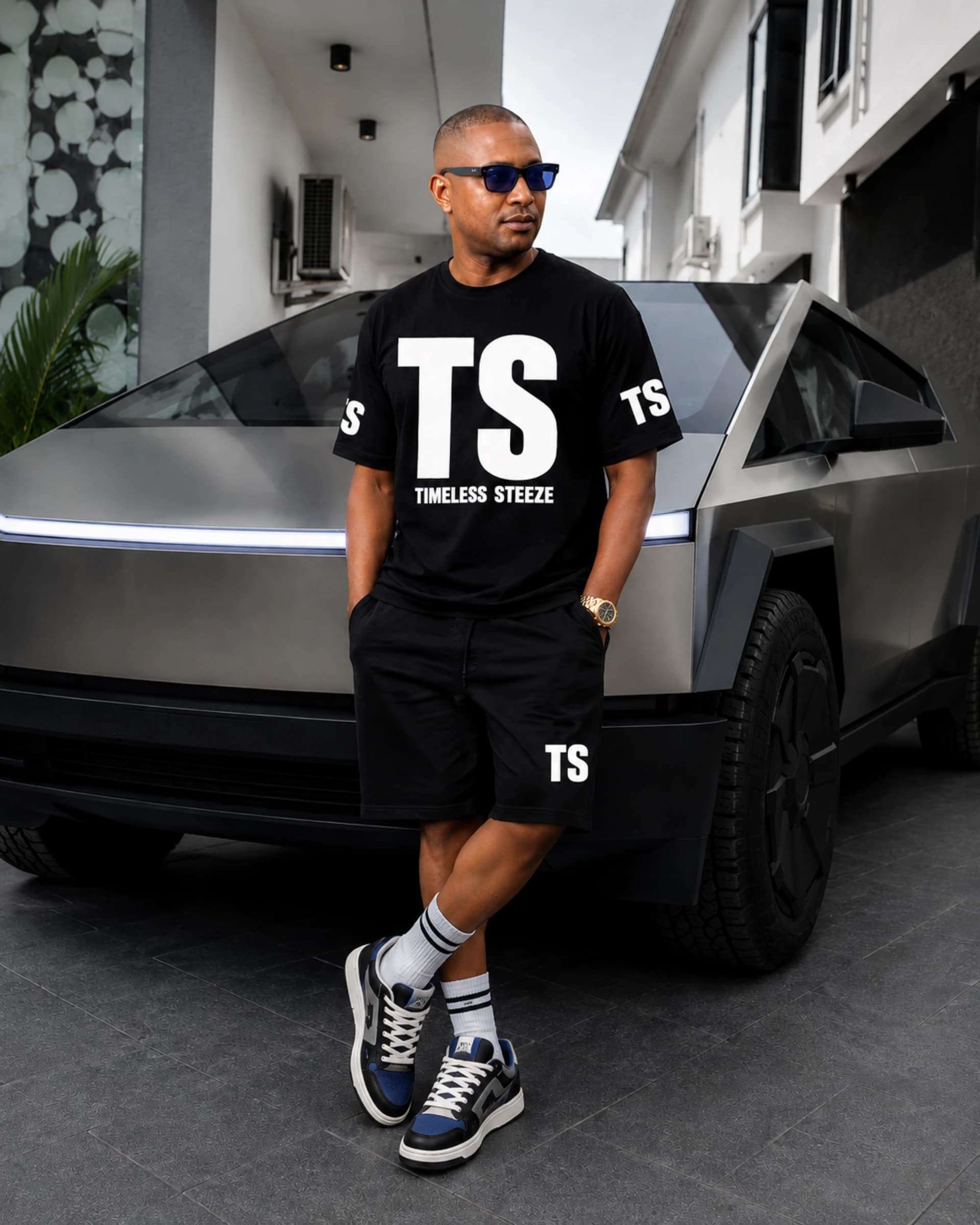 Timeless Steeze Men's TS Logo T-Shirt & Shorts Set